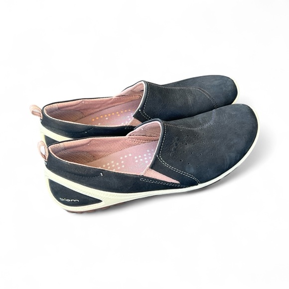 Ecco Biom Black Leather Suede Slip-on Flat Shoes - Picture 5 of 9